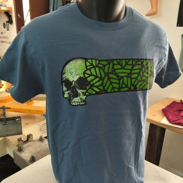 Camiseta Selva. Azul